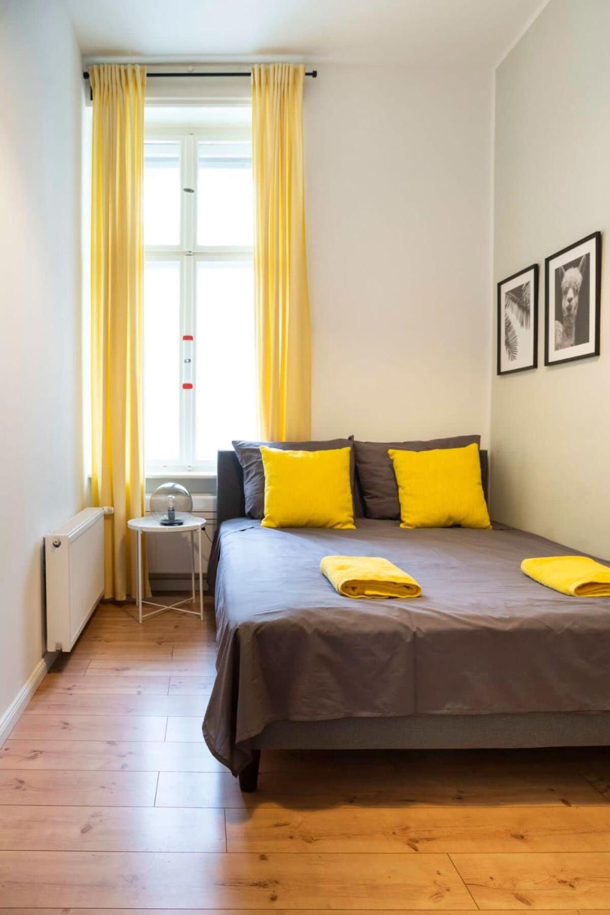Kudamm Plus Ac Plus Selfcheckin Plus Free Street Parking Berlijn Buitenkant foto